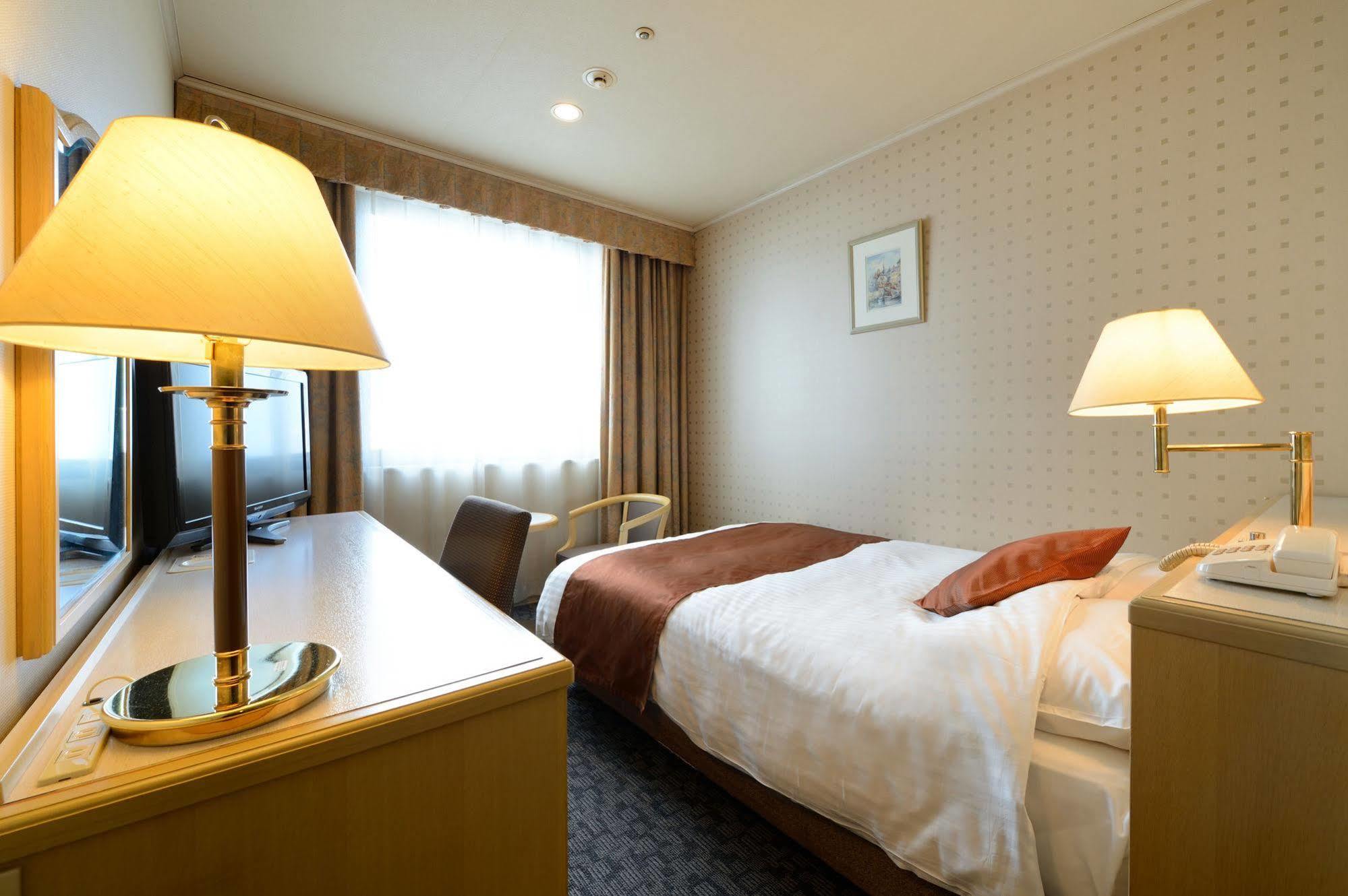 Hotel Jal City Sendai Bagian luar foto