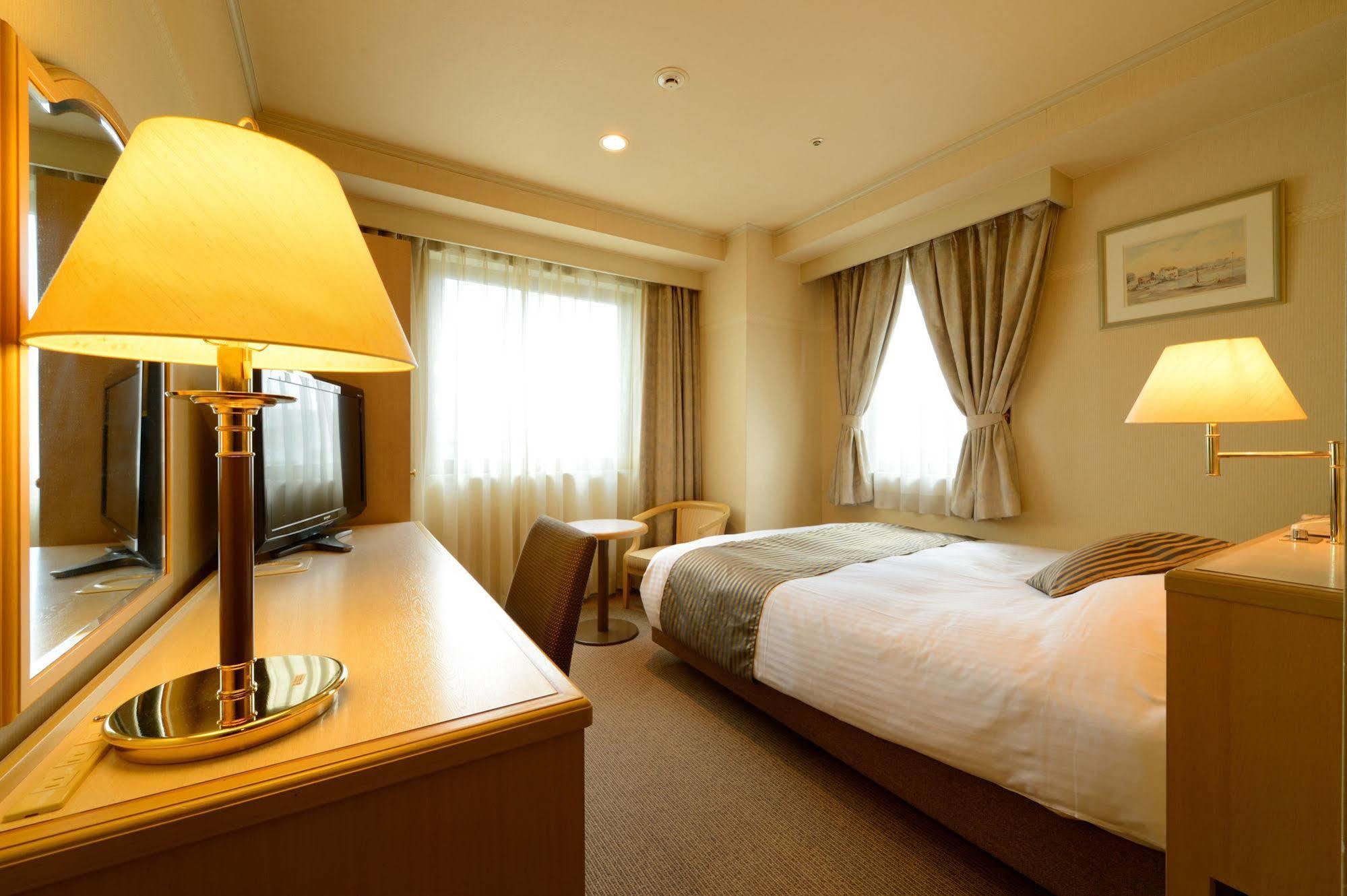Hotel Jal City Sendai Bagian luar foto